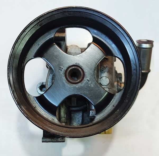Pompa servo de directie pentru Ford Tourneo Connnect model 2003-2012.