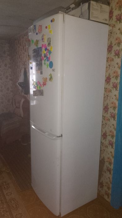 Продам  холодильник
