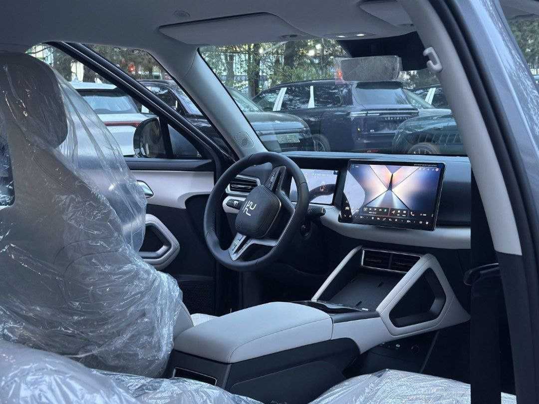 BYD Yuan Up SMART DRIVE 2 poz restile 2025 yil probeg 0