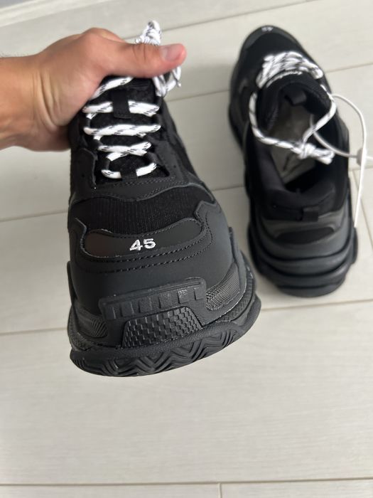 Balenciaga Triple S