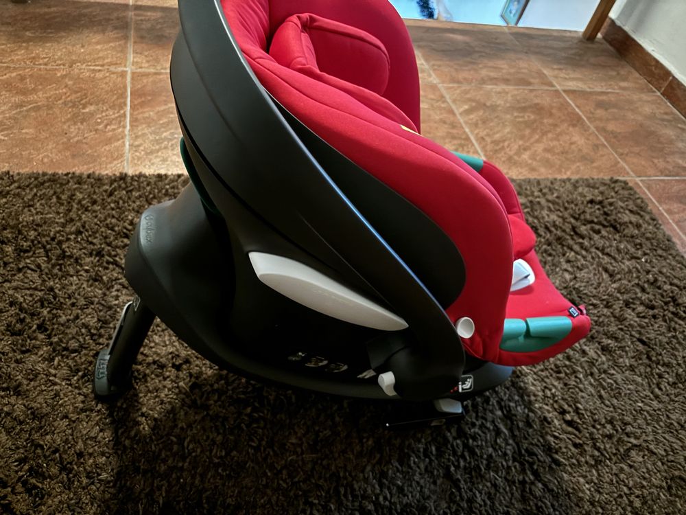 Cybex Scaun auto Aton B2 i-Size +  bază Isofix pentru scaun auto