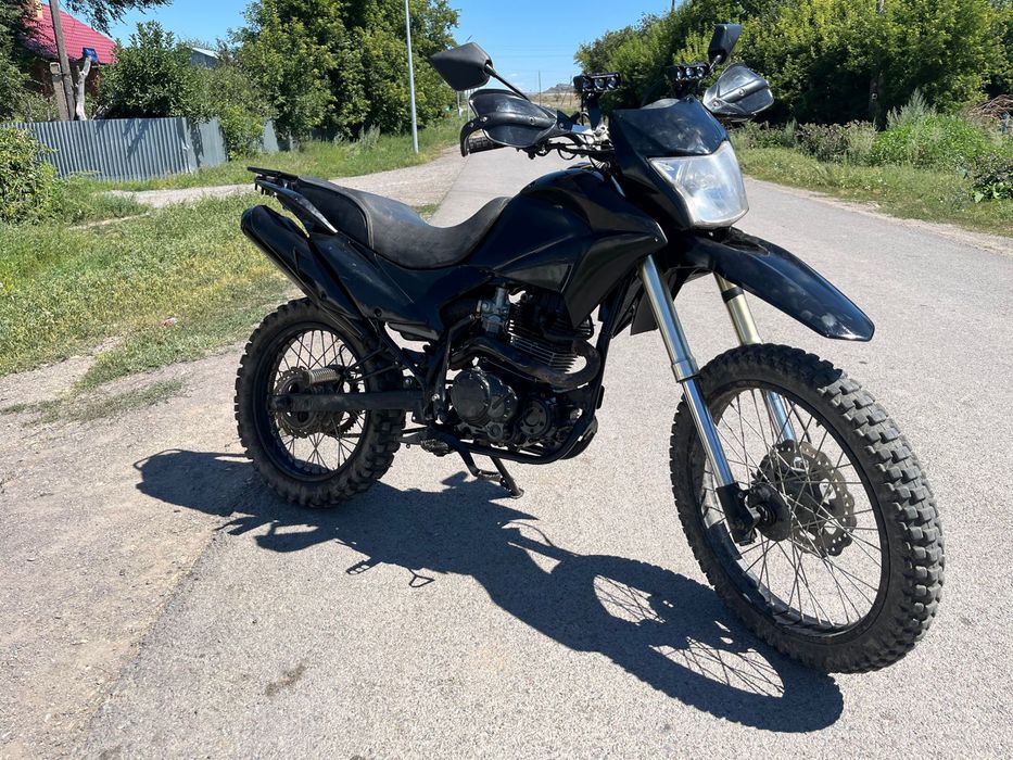 Эндуро мотоцикл 250 куб.