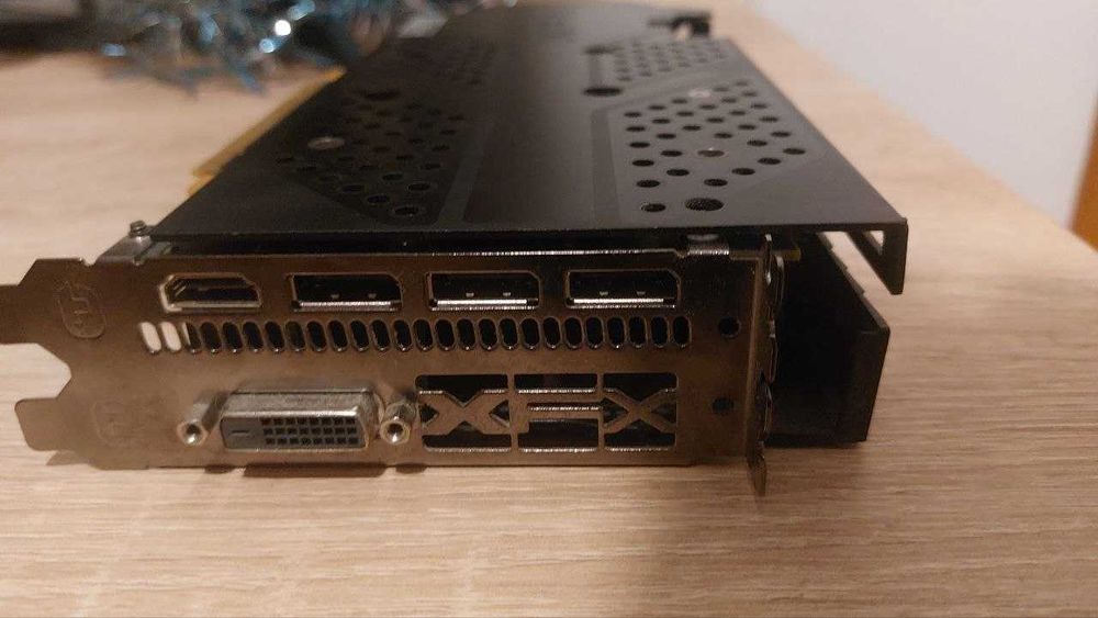 Placa video XFX Radeon RX 580 8GB