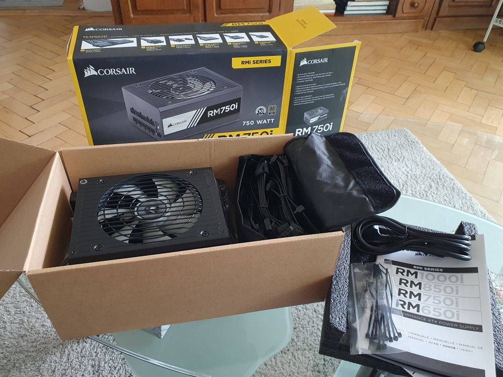 Sursa Corsair RM 750i