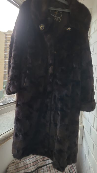 Продам норковую шубу