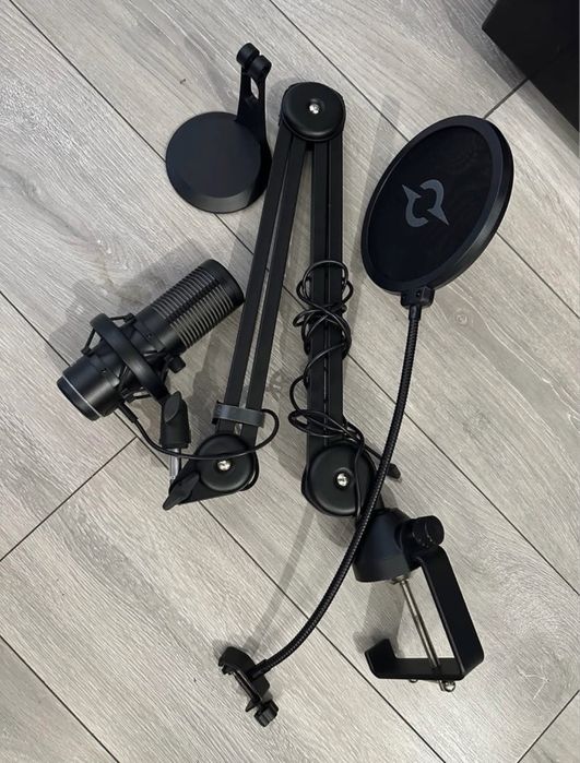 Vand microfon aqirys