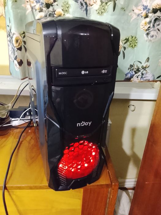 Desktop de gaming i7 2600k