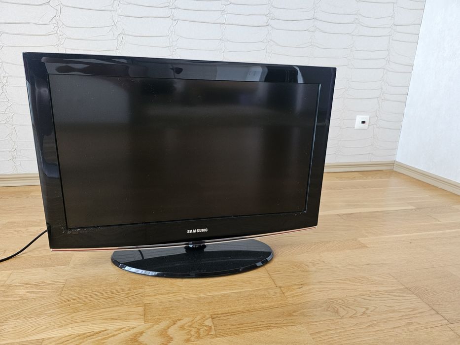 Продаю телевизор Samsung