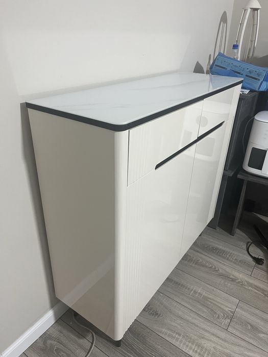 Продам новую современную обувницу / шкаф для хранения