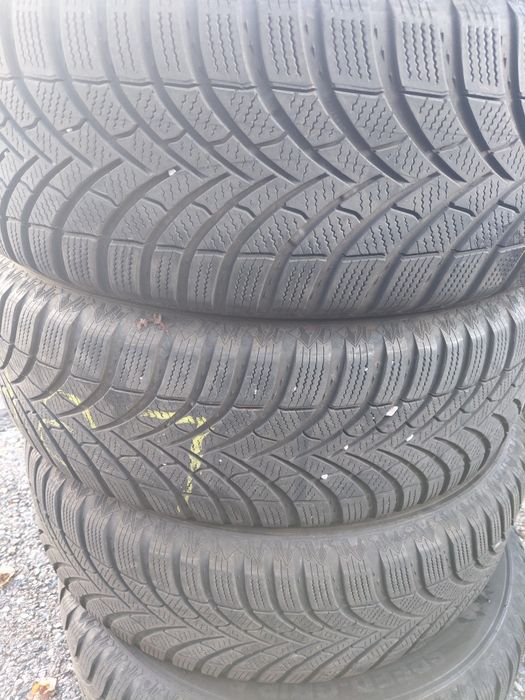 215/65/16" Semperit 4бр.гуми дот2021