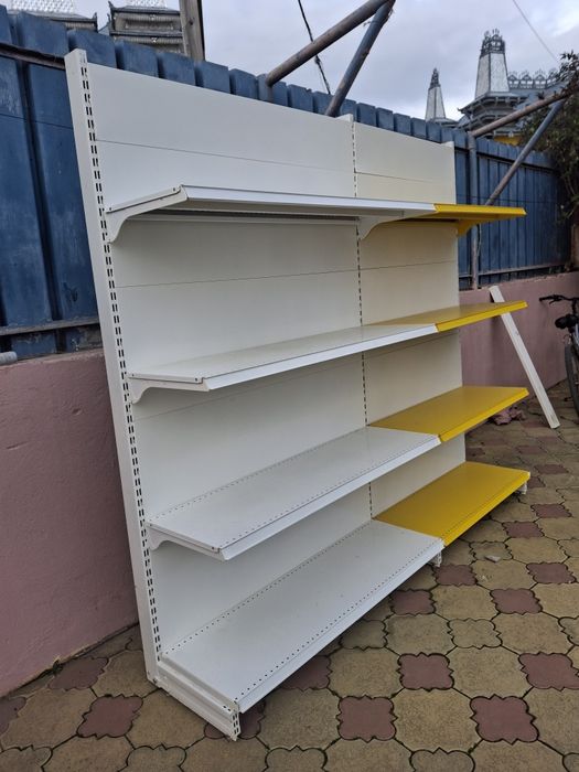 Rafturi metalice de mai