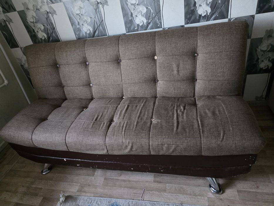 Продам диван самовывоз