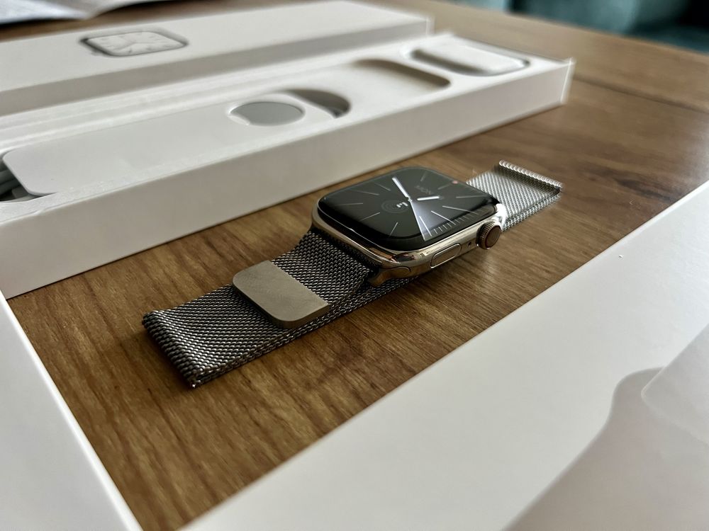Apple Watch 7 Series 45mm Stainless Steel Silver GPS+Cellular