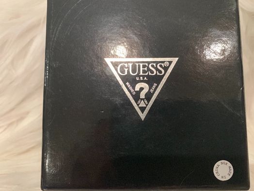 GUESS нов белезник -гривна