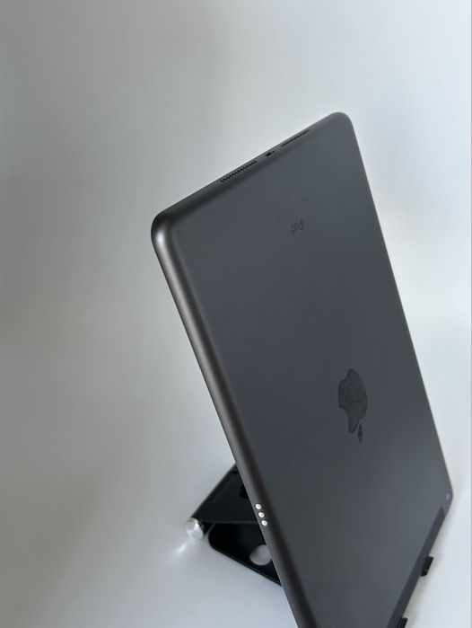 Apple iPad 6 cu Wifi + Cellular