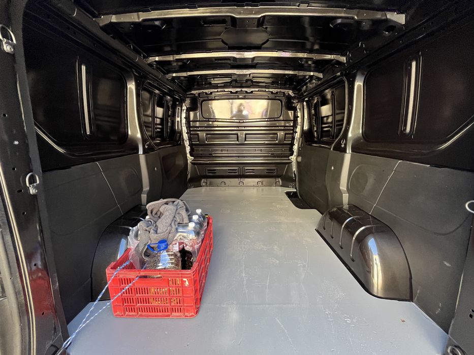 Renault Trafic 1.6 DCI 2015 nerulat in tara