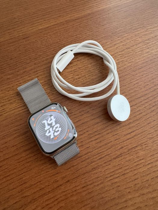 Apple Watch Series 9 GPS + Cellular 45mm