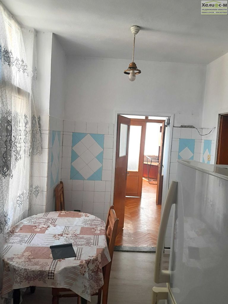 Продава се Двустаен апартамент в Монтана, Идеален център - 69 кв.м за 1220 €/кв.м - Снимка #3
