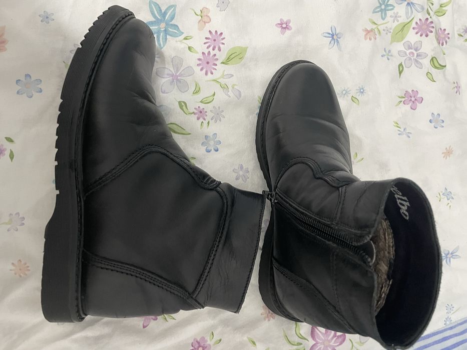 Ghete din piele, marimea 36