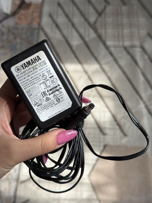 Синтезатор Yamaha PSR-E463