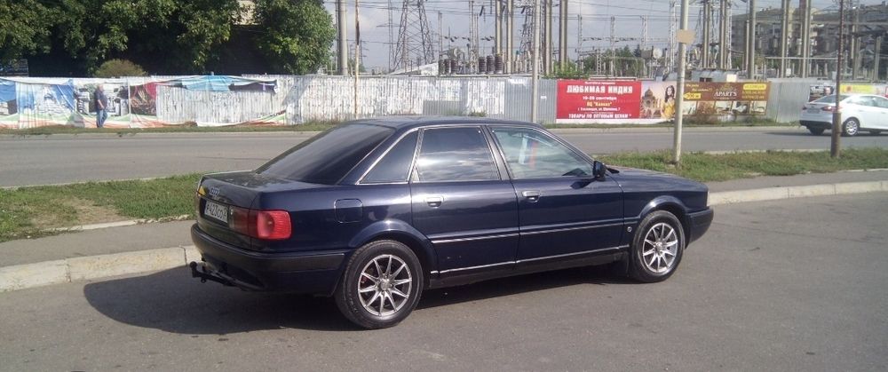 Продам по запчастям Ауди 80 в4 в3 ауди 100с3