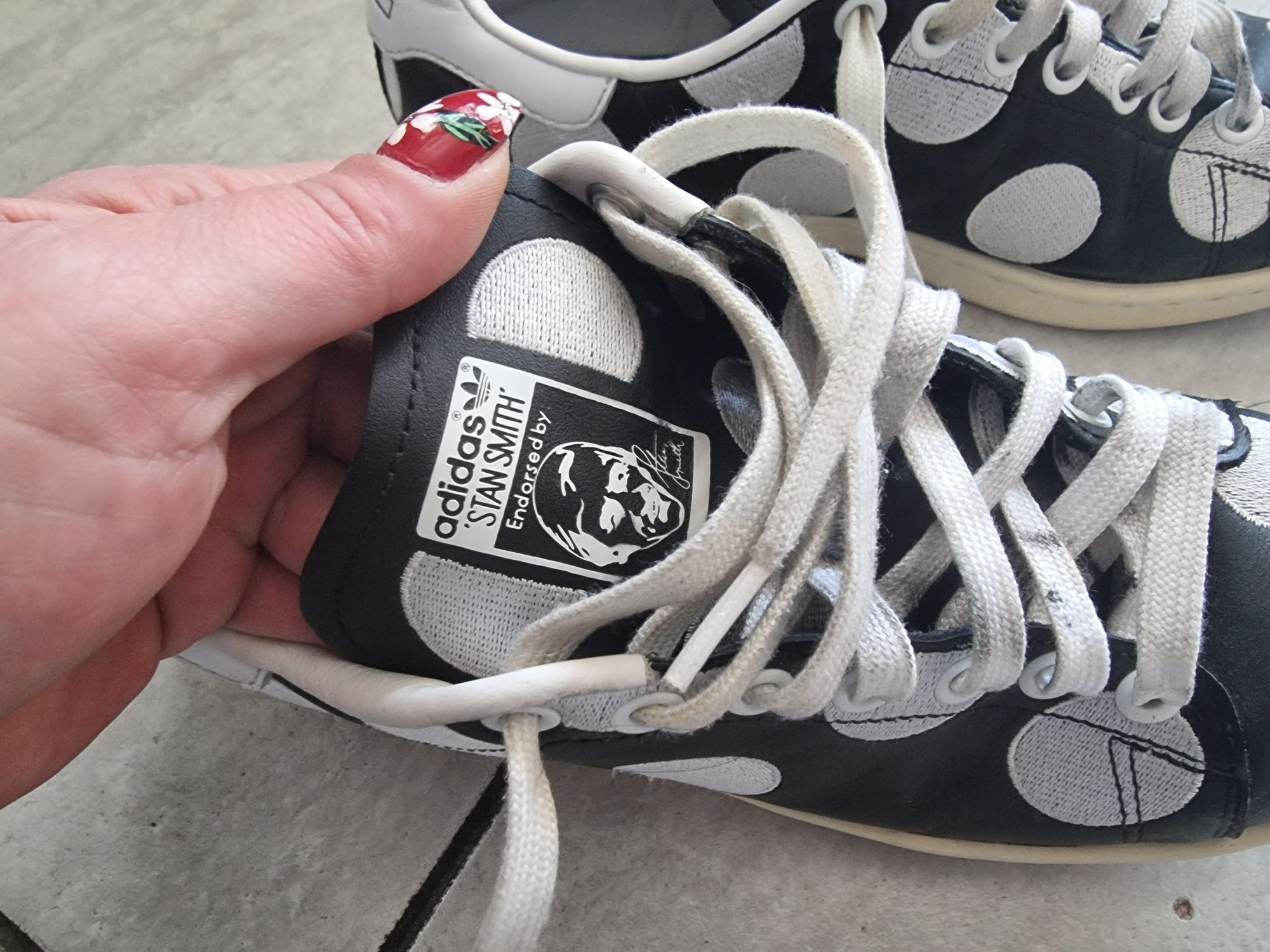 Pharrell x Adidas Stan Smith big dot номер 40