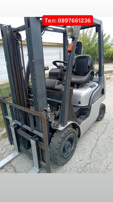 Дървени палети скари и мотокар