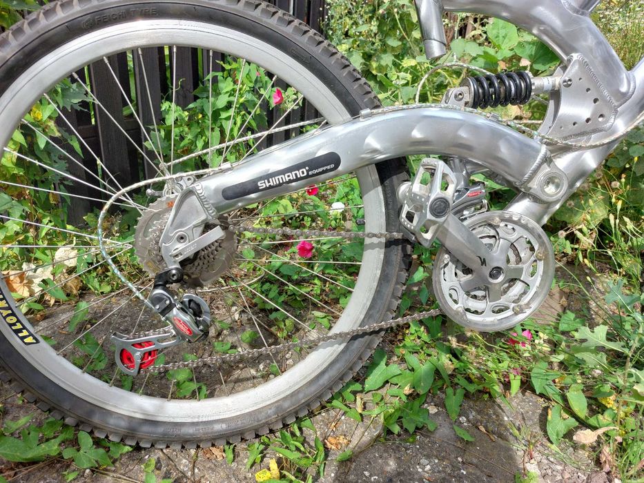 Vand bicicleta DHS, 21 viteze, componente Shimano