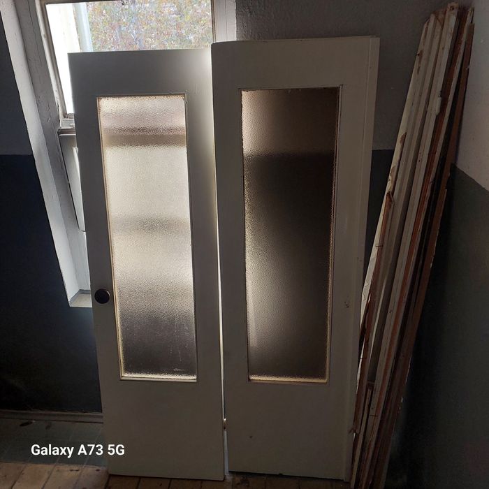 Межкомнатная дверь отдам