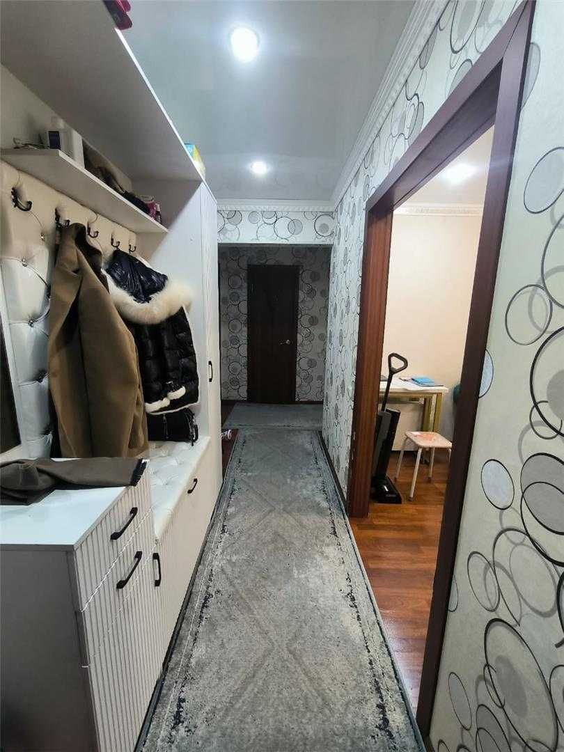 Продается 3 ком квартира по ул.Тулебаева (соц город.)