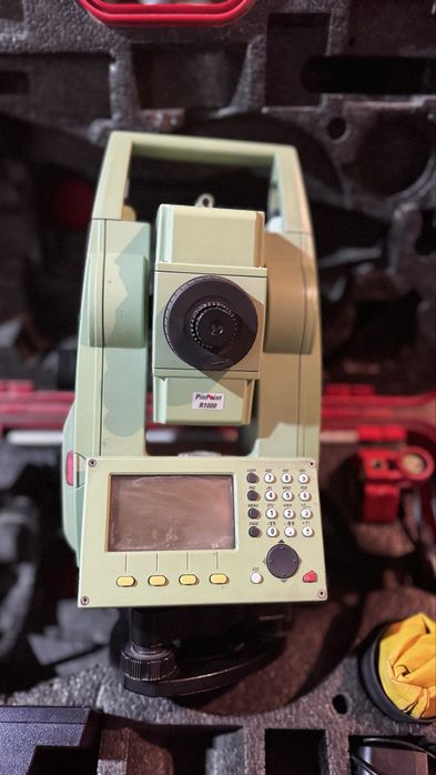 Продам тахеметр Leica TCR 805 R1000