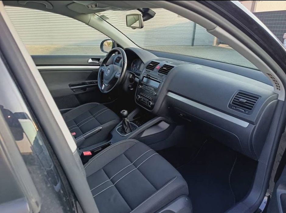 Volkswagen Jetta 2.0tdi