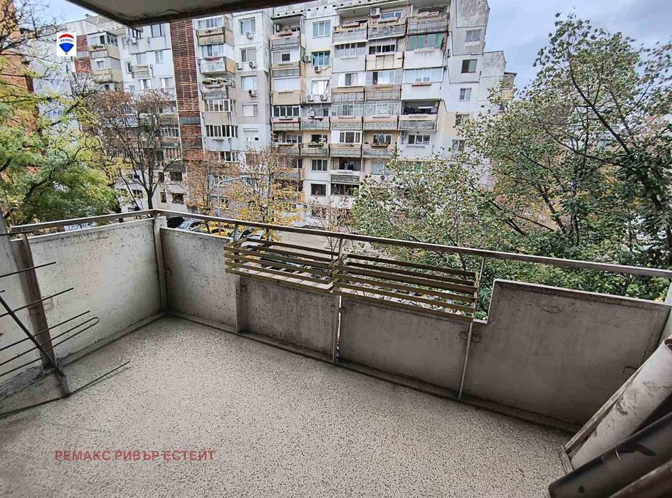 Тристаен апартамент за продажба кв. ЦЮР