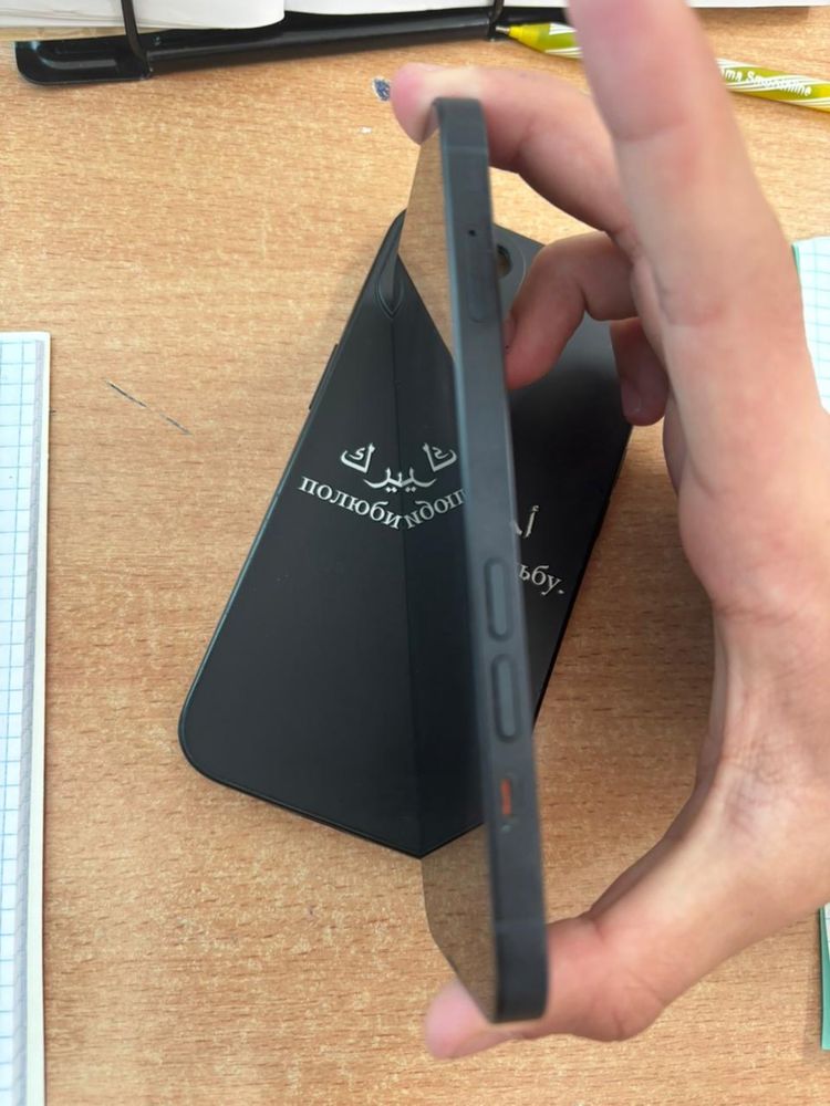 Iphone 13 256gb в отличном состояние