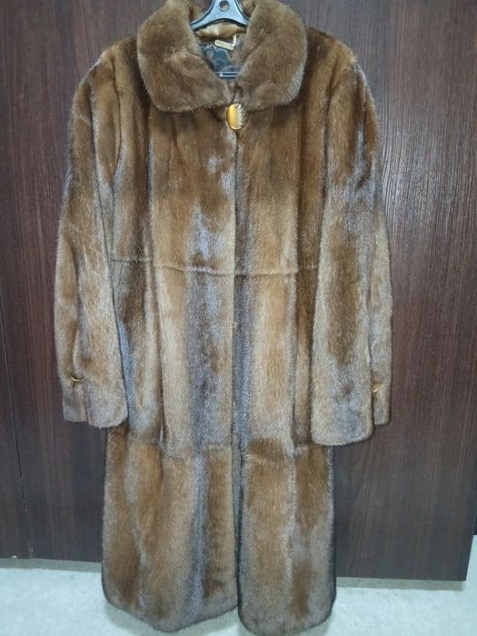 Продам норковую шубу