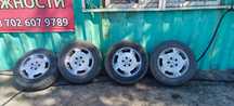 Продам резину с дисками на мерседес w 202
