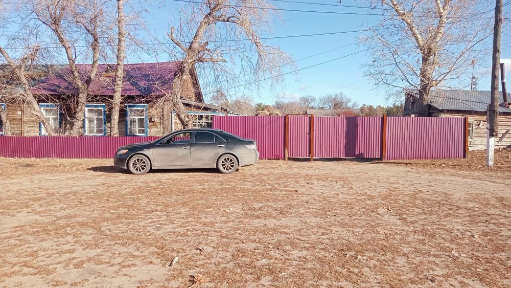 Домик в деревне и хорошая тачка