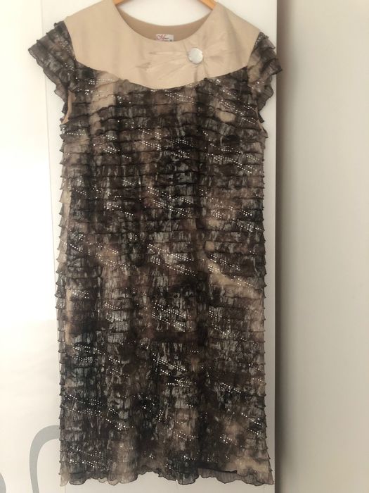 Costum dama mărime 52- culoare crem, rochie și sacou