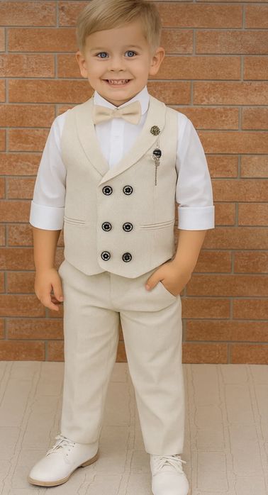 Елегантни детски костюми – стил и класа за малки джентълмени!