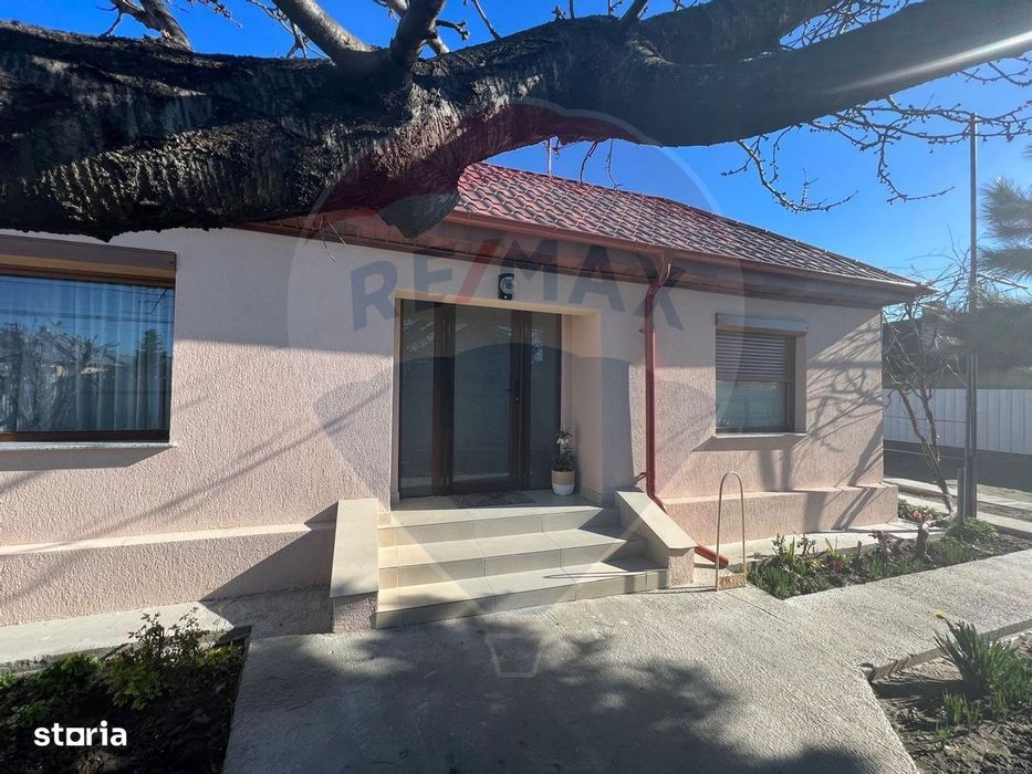 Casă Golesti cu 2 camere- teren 1296mp