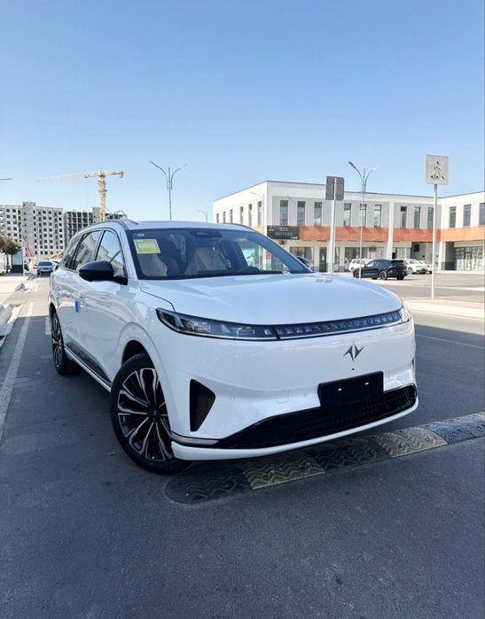 Dong Feng 008 ultra restyling