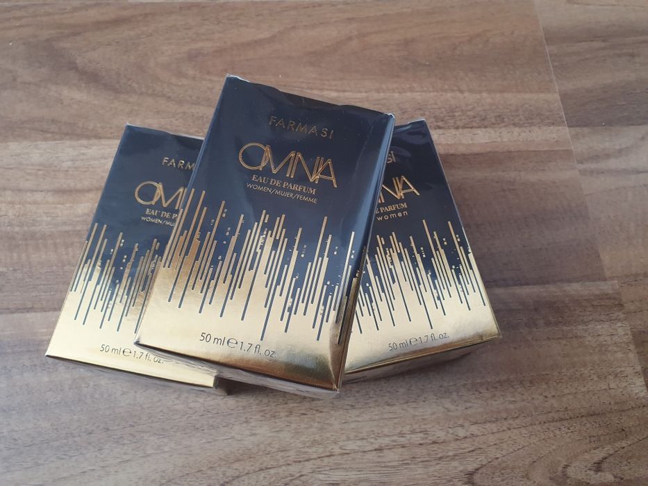 Parfum Omnia by Farmasi