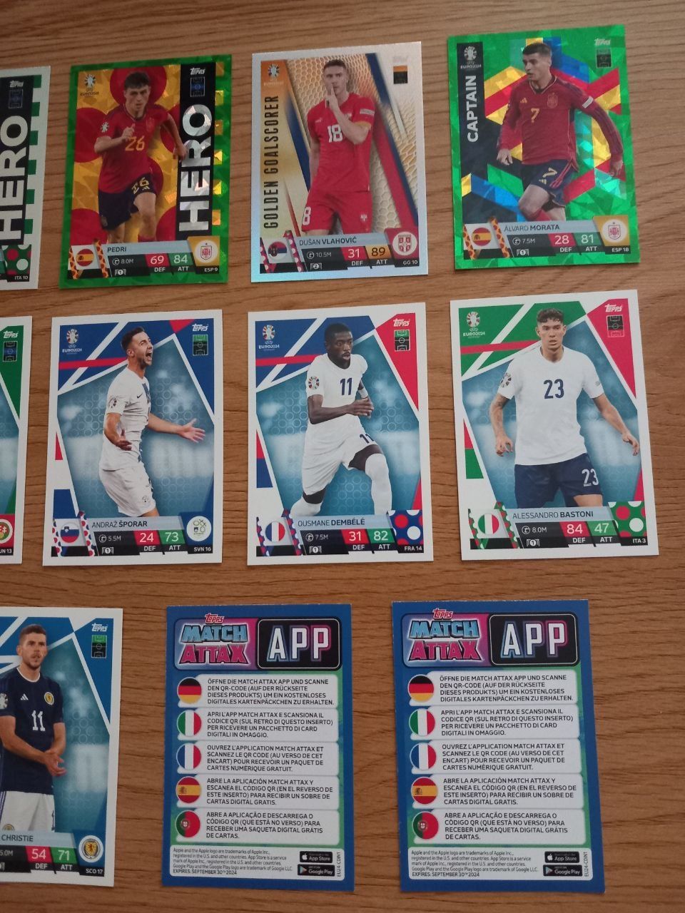 12 карти Match Attax EURO 2024 + две дигитални карти с кодове
