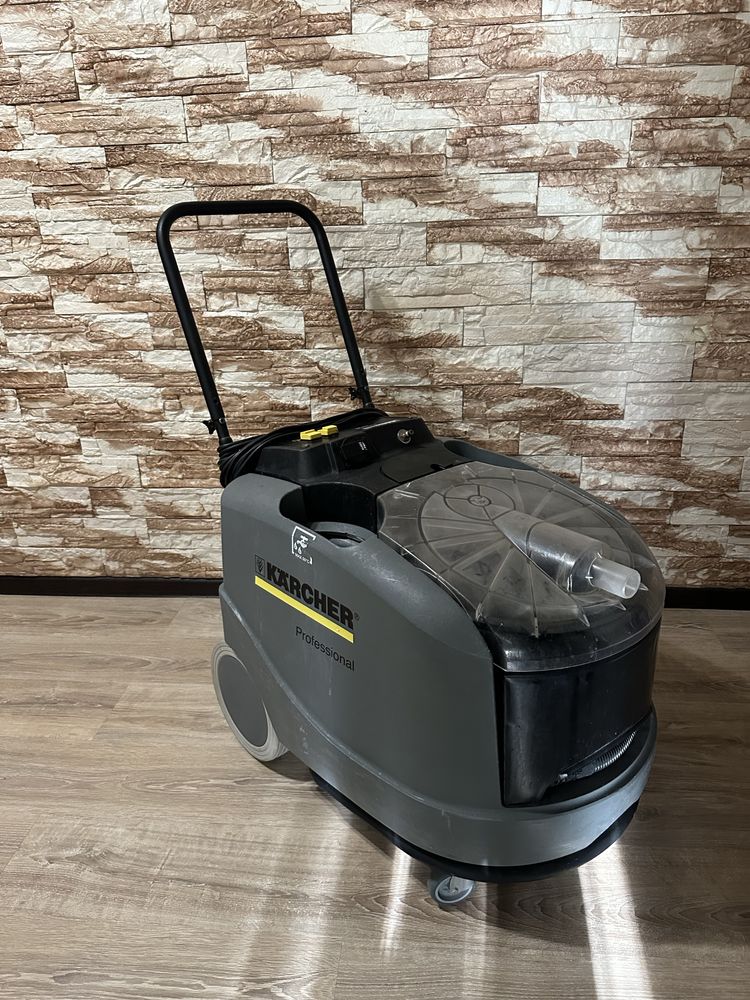 Химчистка Karcher Puzzi 300