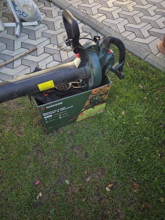 Suflanta/Aspirator pentru curte Parkside