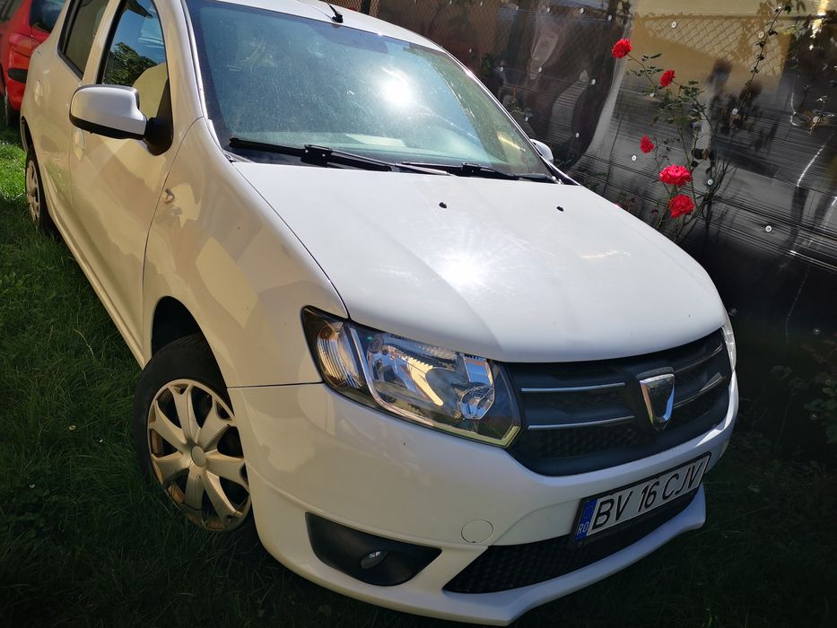 Vând Sandero 2 unic proprietar revizii Dacia 97500 km 9 ani de util