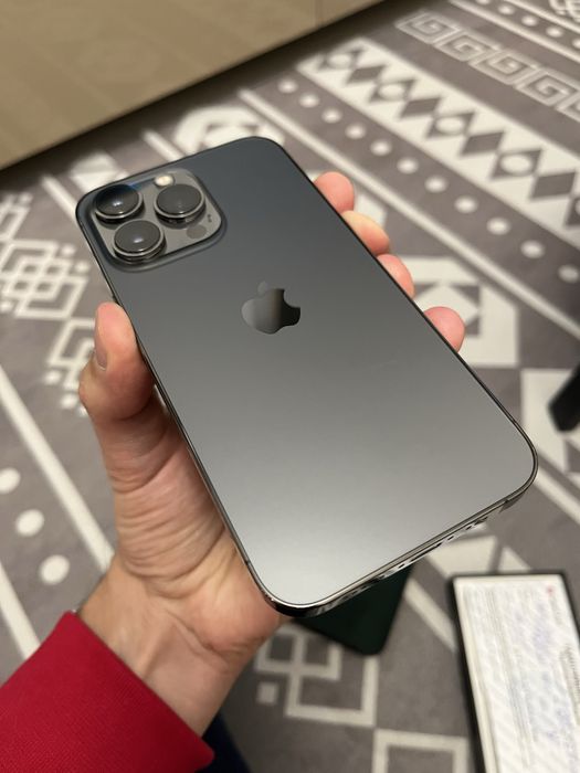 iPhone 13 Pro 256 Gb, идеальное состояние, батарея 80%, всё работает
