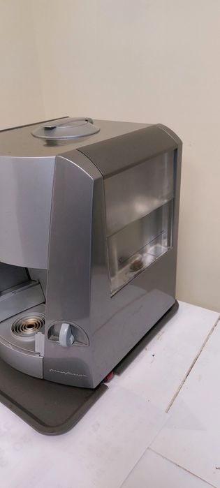 Lavazza blue кафемашина на капсули