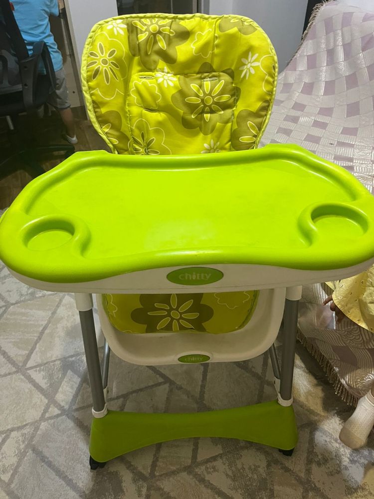 Стульчик для кормления