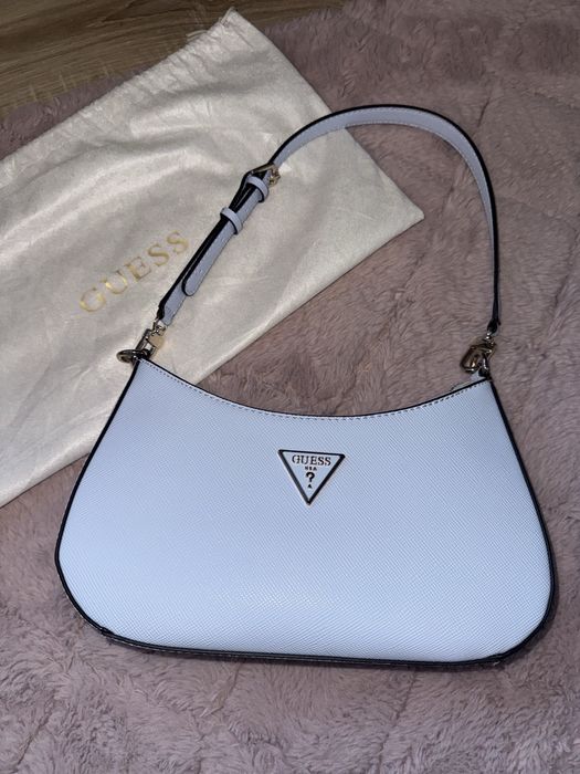 Чанта Guess NOELLE